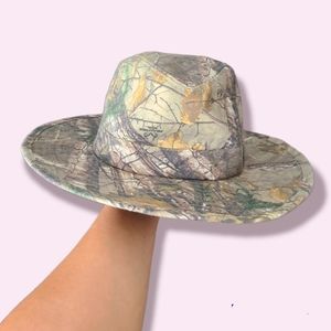 Hunting Signatures outdoor mens hat Size small/medium